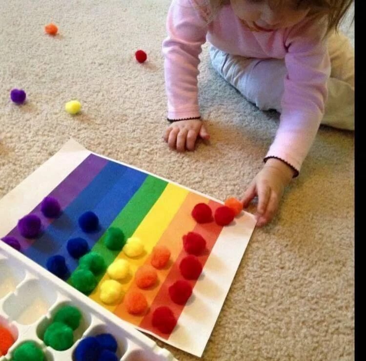 Учим цвета с ребенком: 10 креативных развивающих игр