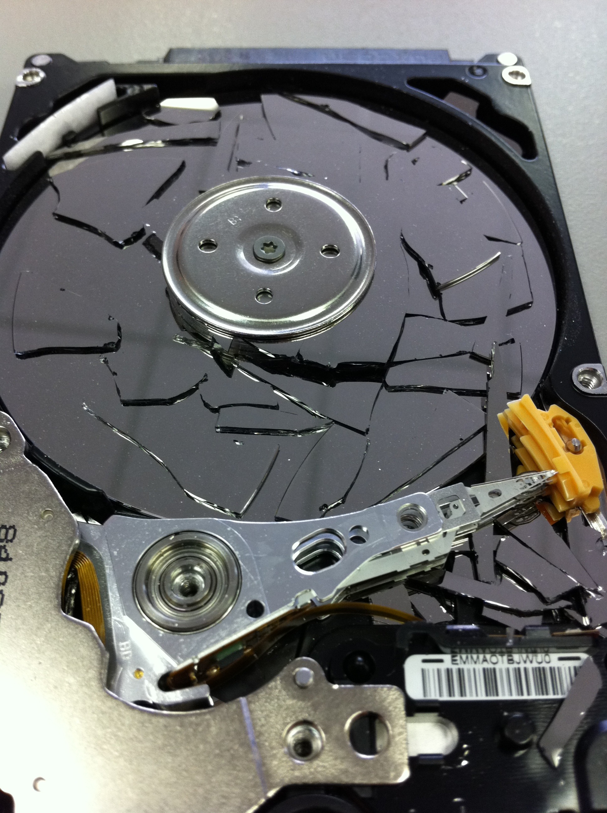 Сильно греется диск. Жесткий диск v63700. Жесткий диск 2022 для ноутбука. Жесткий диск wx91a4395117. Жесткий диск или Винчестер.