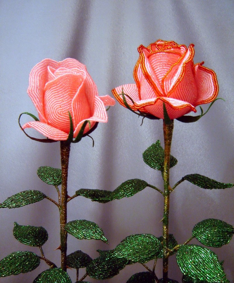 Как сделать розу из бисера: пошаговое плетение