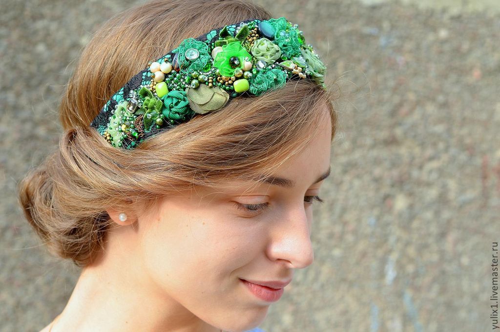 Ободок с цветами (129 фото): цветочные украшения на голову, ободок для волос с цветами из фоамирана