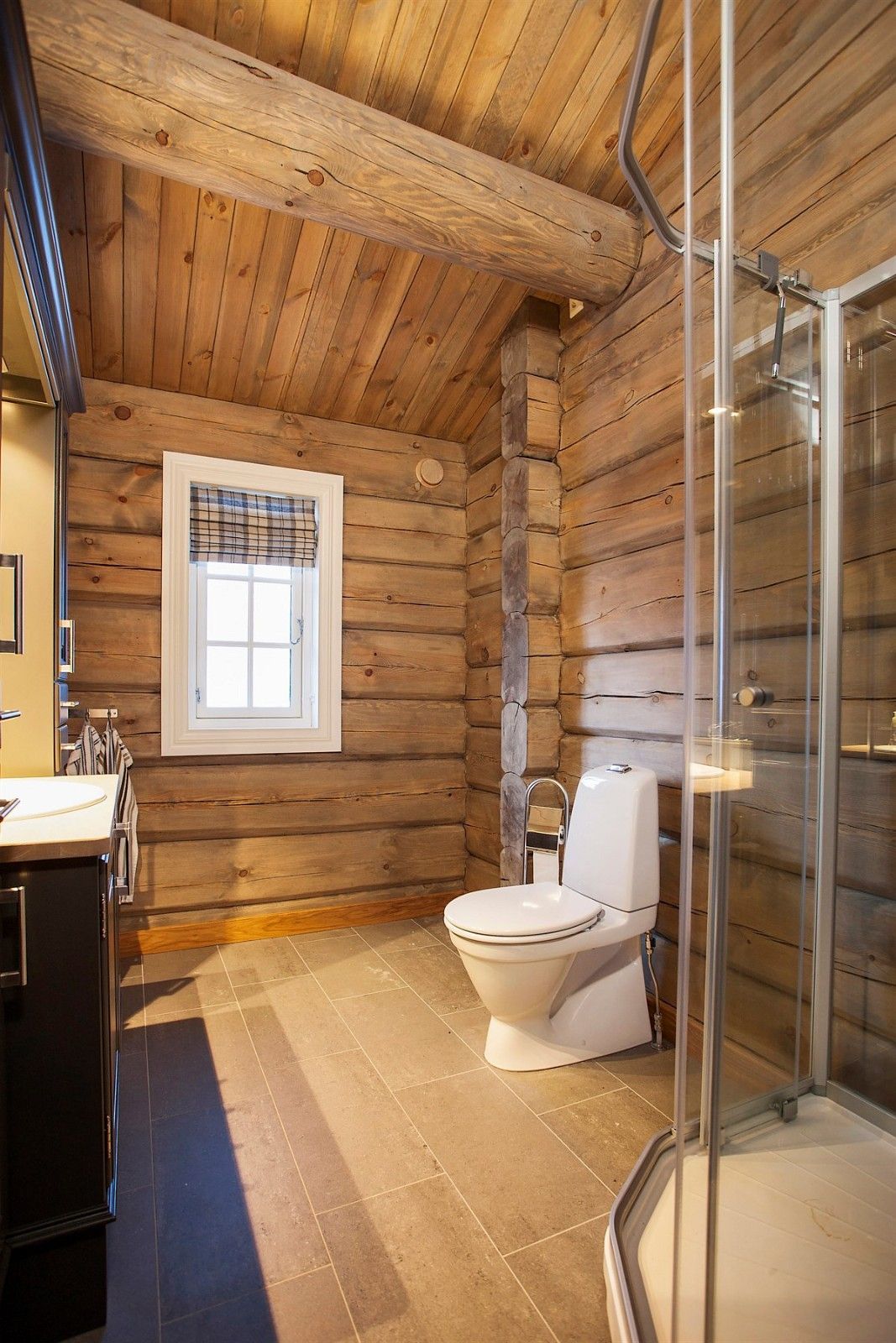 Ванная в деревянном доме: 200+ (фото) отделка, обустройство