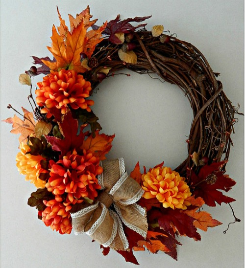 Осенние венки из листьев. декоративный осенний венок венок из листьев своими руками
