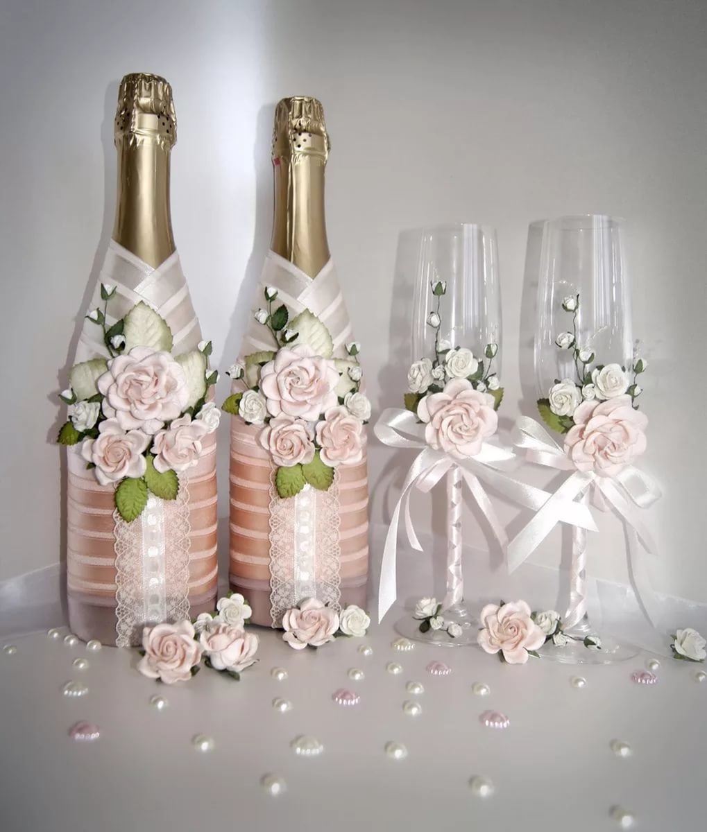 Делаем оформление стеклянных бутылок шампанского на свадьбу