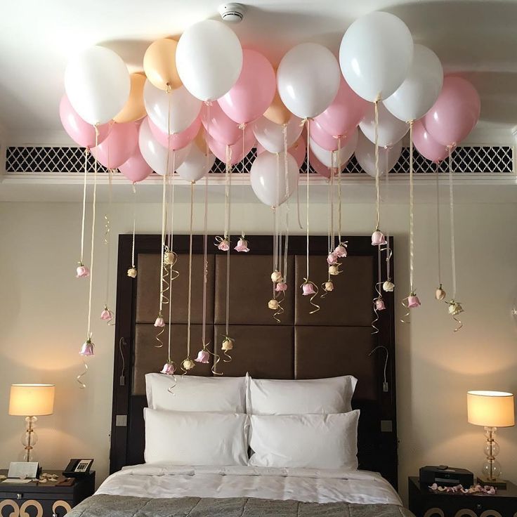 13 идей, как необычно украсить комнату воздушными шариками