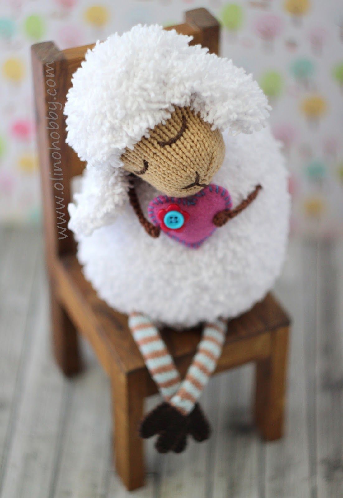 ᐉ овечка из фетра. овечка из фетра своими руками: мастер-классы по изготовлению брелока, елочной игрушки и подушки в виде овечки. функциональный сувенир – брелок из овечки ✅ igrad.su