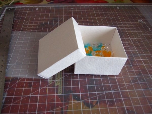 Как украсить коробку: оригинальные идеи и нестандартные дизайнерские решения