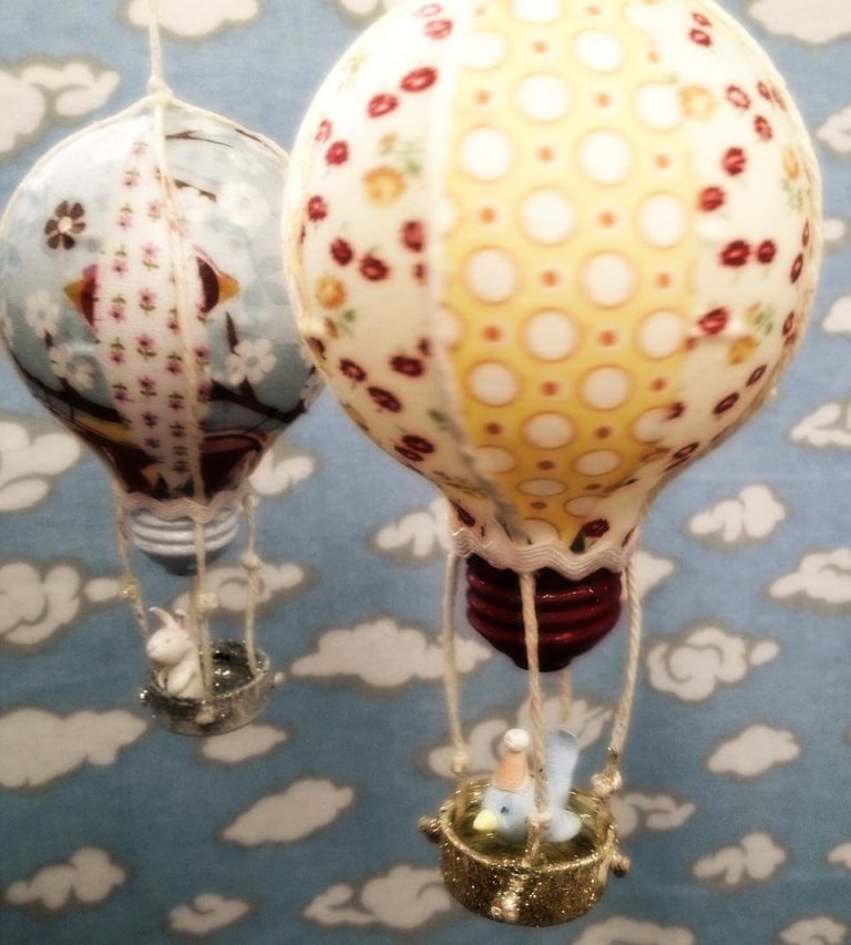 Воздушные шары на елочку из лампочек | страна мастеров