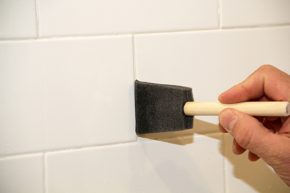 Затирка швов плитки в ванной своими руками: как правильно затирать швы