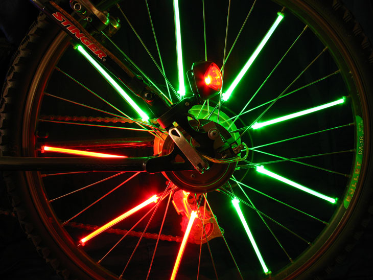 Подсветка для велосипеда: 5 вариантов для колес с фото, своими руками