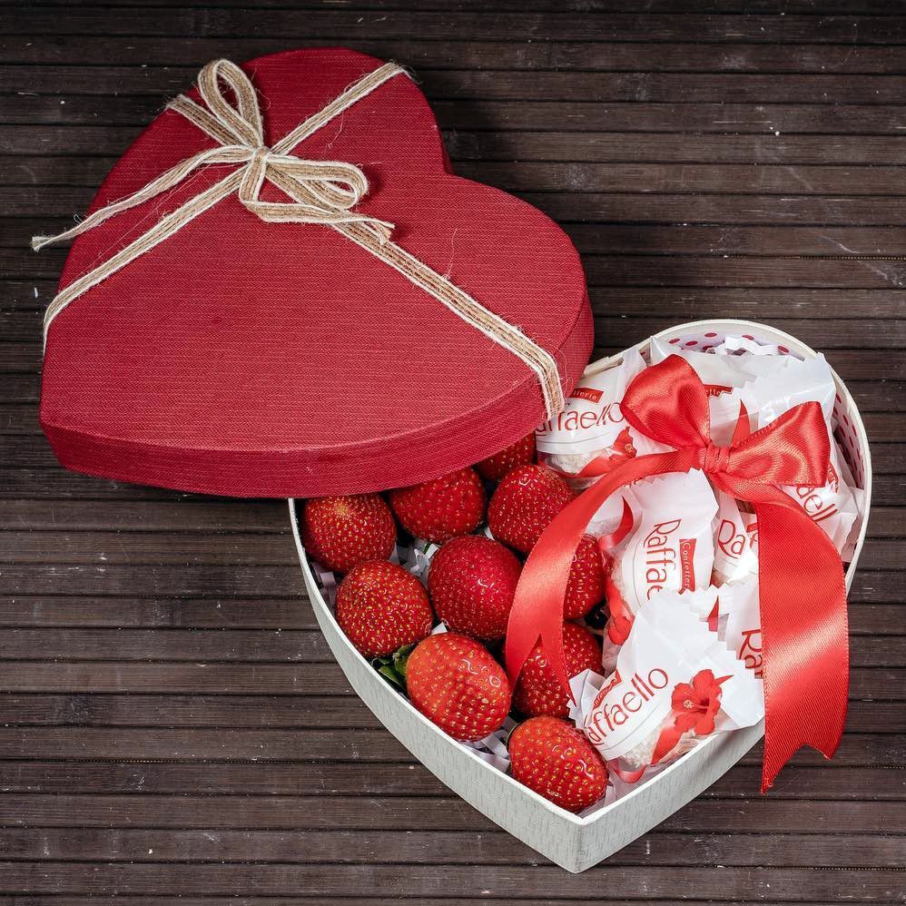 Сладкое сердце из конфет — коробочка идей и мастер-классов