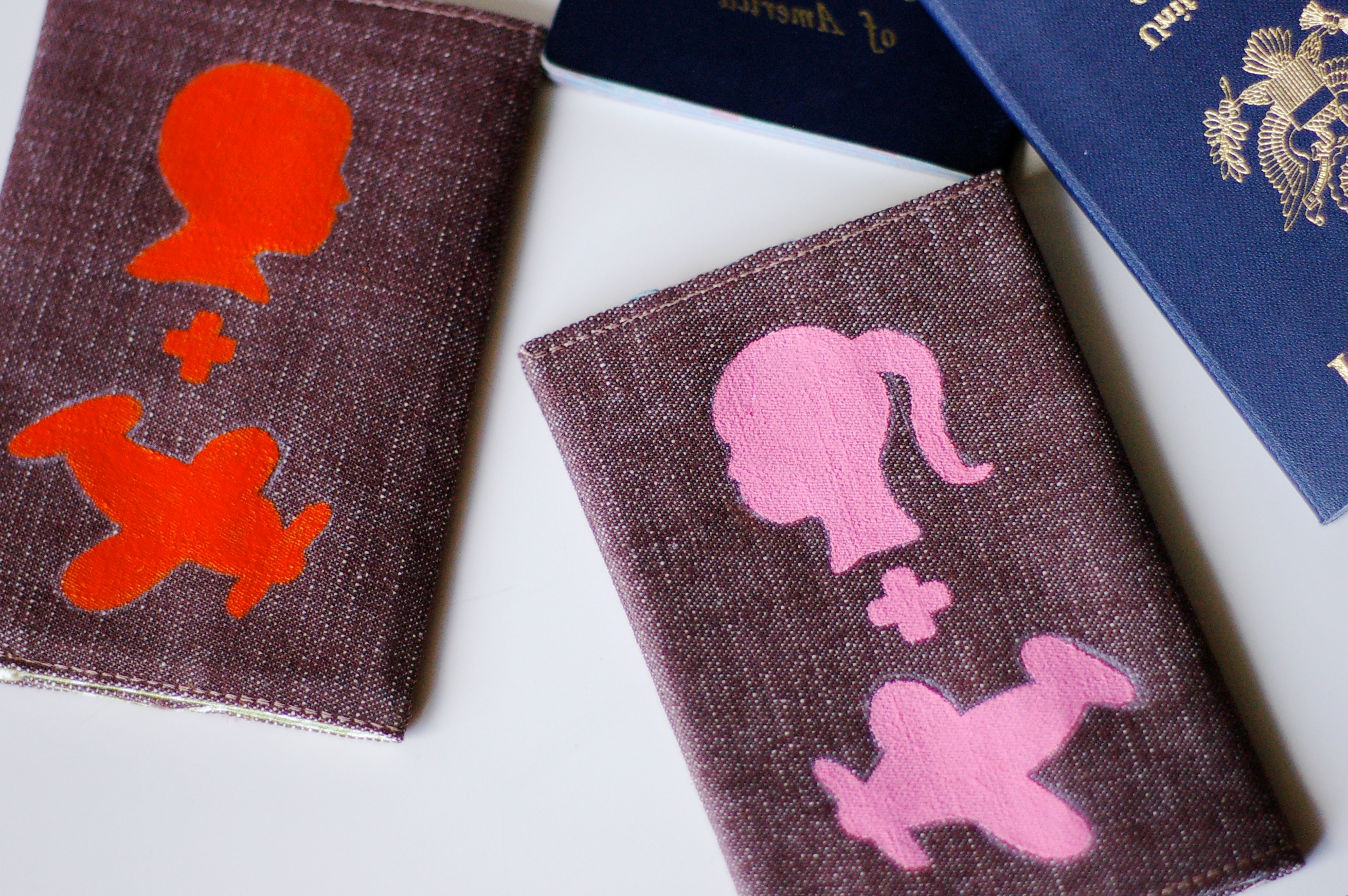 Мастер-класс скрапбукинг аппликация шитьё мк тканевая обложка на паспорт бумага картон нитки ткань