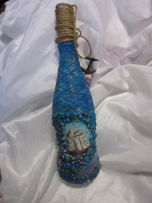 Декоративная бутылка «воспоминания о море. как украсить бутылку в морском стиле – декор своими руками декорировать банку в морской теме