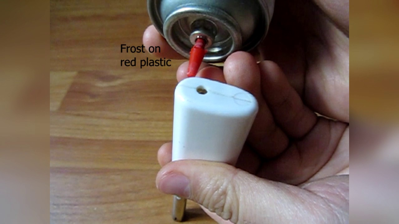 Как заправить зажигалку газом из баллончика. как заправит одноразовую зажигалку