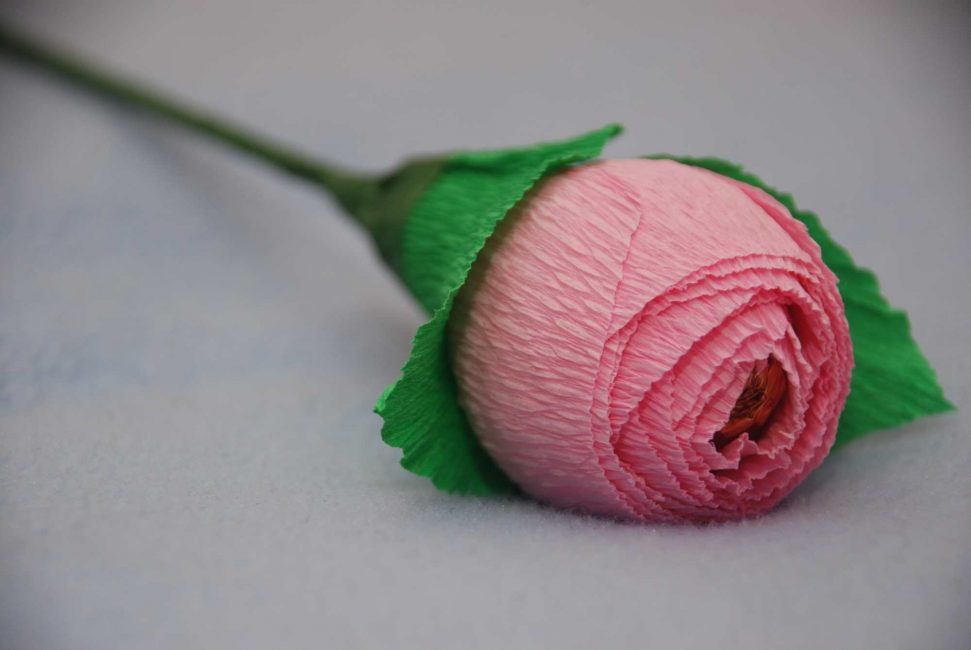 Розы из бумаги