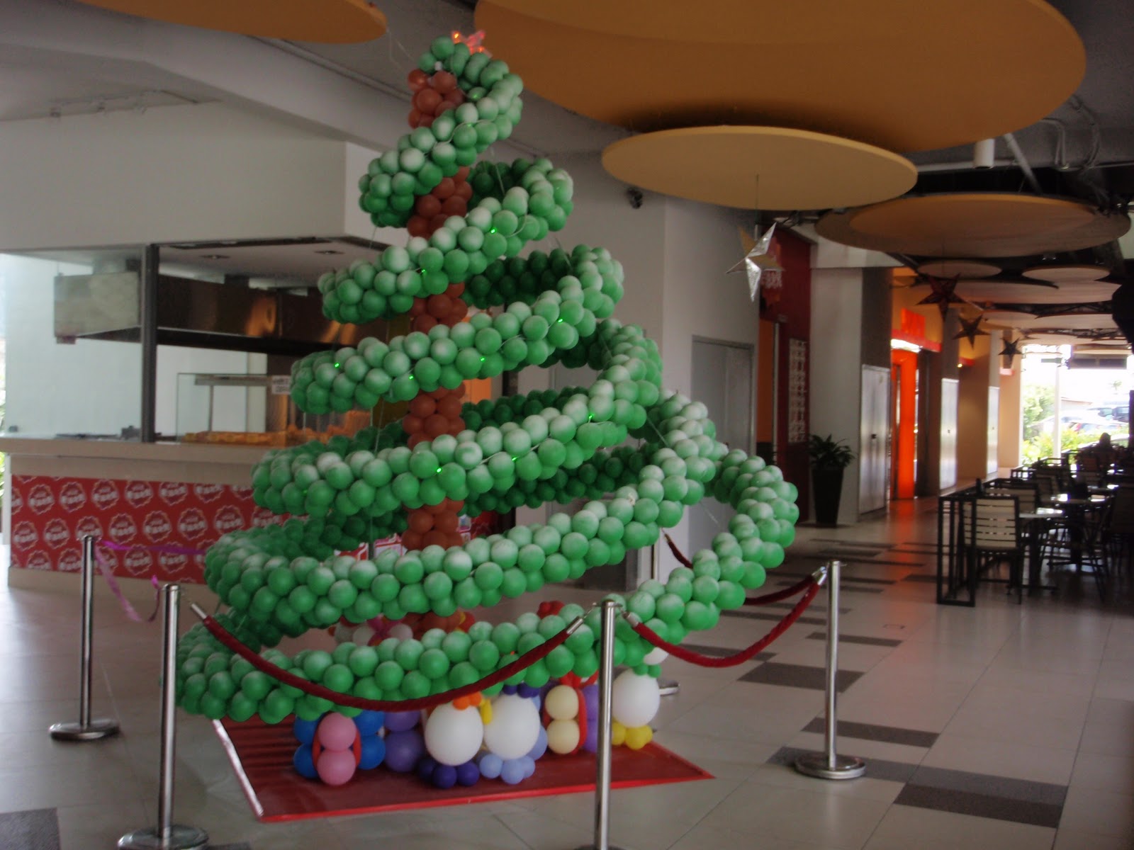 Топ идей: новогодняя елка украшение 2021, как украсить елку на новый год - фото идеи | topidej.ru