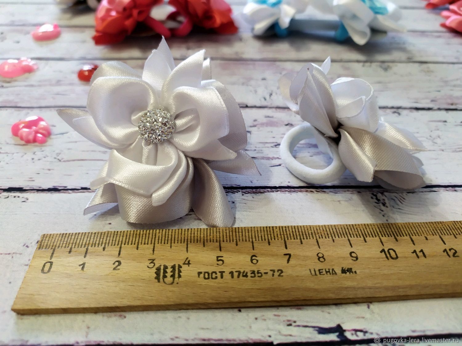 5 легких способов сделать резиночки для волос: роскошный бант, белый цветок своими руками