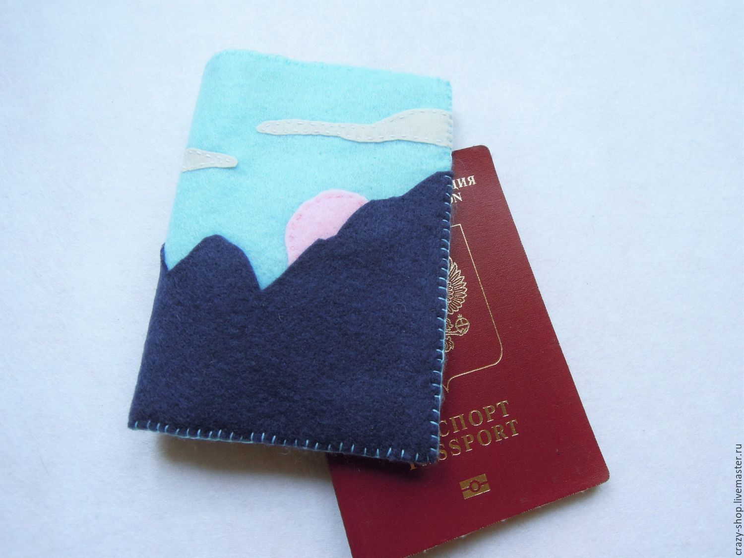 Как сшить обложку для паспорта из фетра, а также изготовить фоторамку из фетра