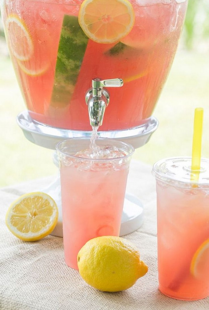 Освежающие напитки — 20 простых рецептов прохладительных напитков для жаркого лета.
