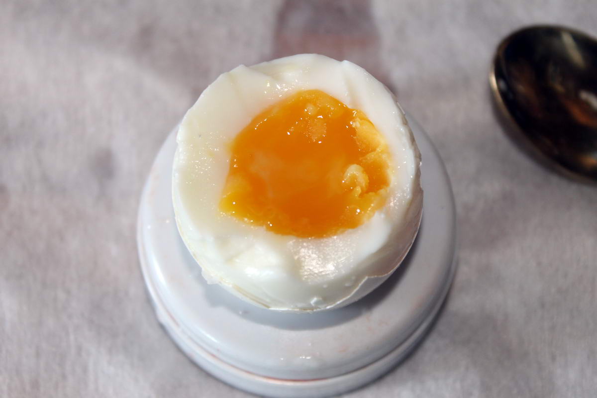 Как приготовить идеальные яйца пашот